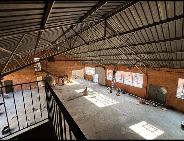 619M² WAREHOUSE TO LET IN EASTLEIGH